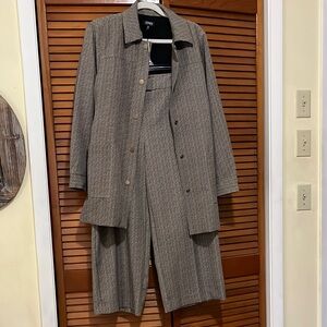 Jones New York Tan & Black Belted Jacket/Pant suit.